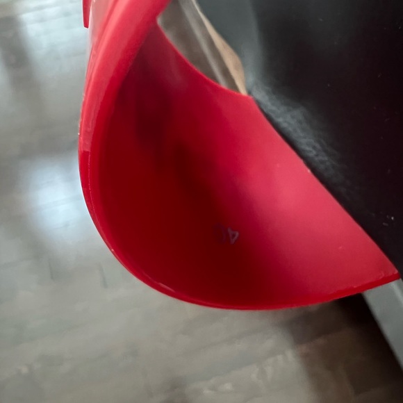 Givenchy women size 10 worn once. - Picture 5 of 5